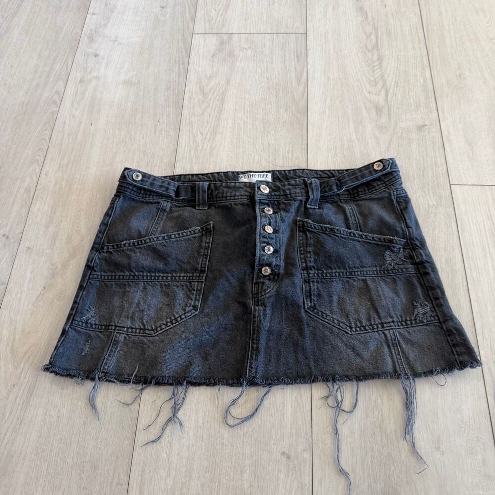 Free people women demin black skirt size 32